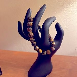 7” tiger eye bracelet made with 10mm beads